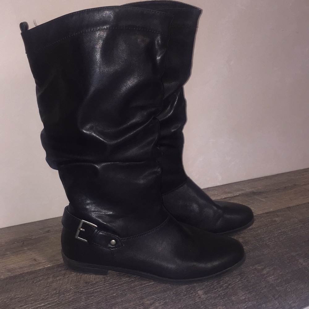 Black boots